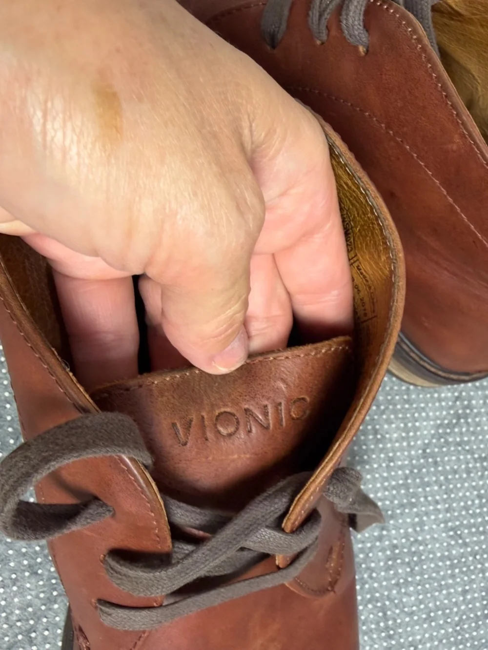 Vionic Men's Brown Leather Chukka Boots Orthotic Comfort Lace-Up Boots Size 10.5